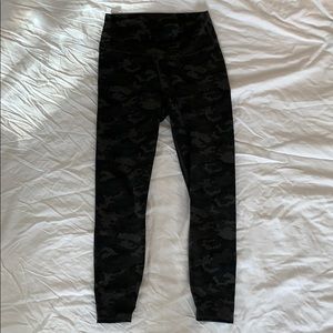 Camo leggings